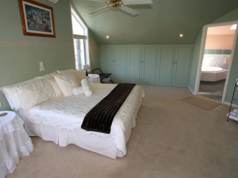 Silver Waters Bed & Breakfast