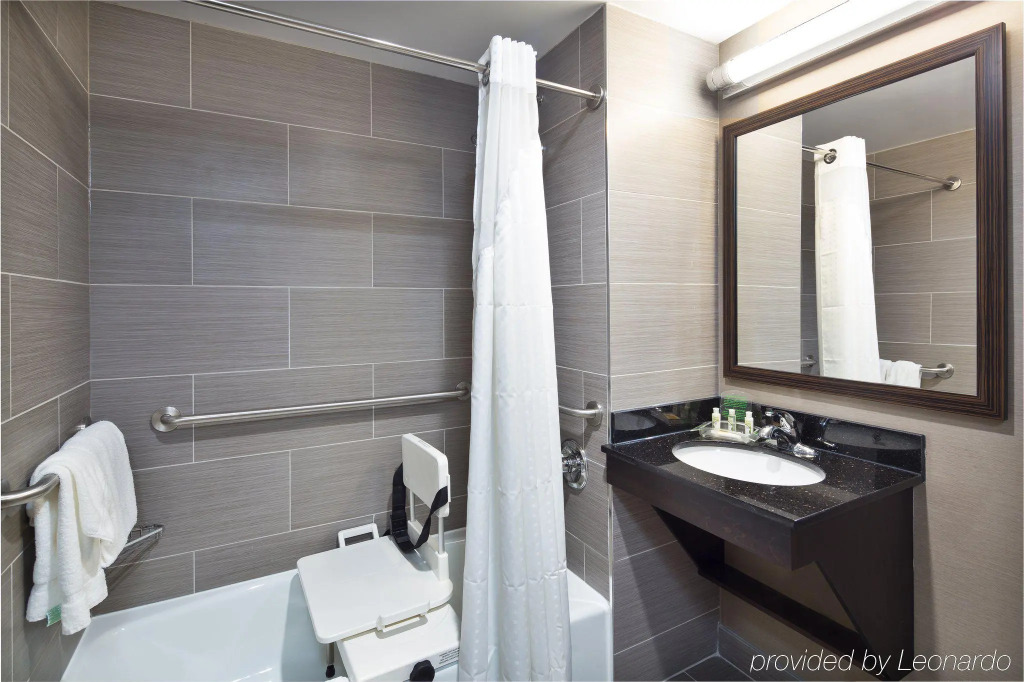 Country Inn & Suites by Radisson, Staten Island