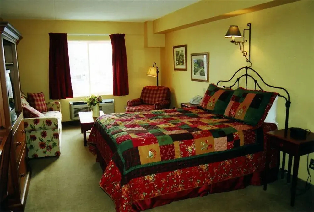 The Village Inn of Lakefield
