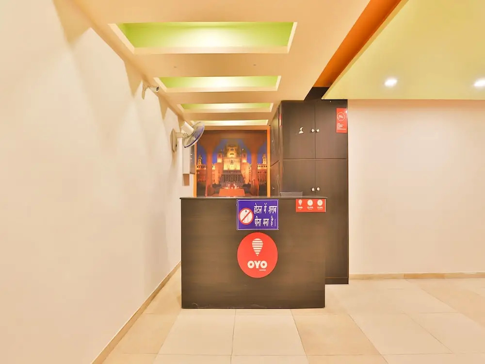 OYO 12182 Hotel Shekhawat Palace
