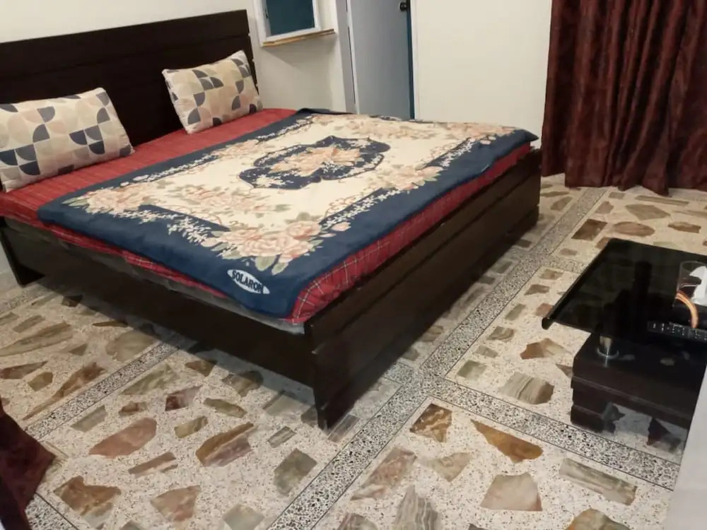 Cosy Inn Guest House Near Liaquat Nat Hospital
