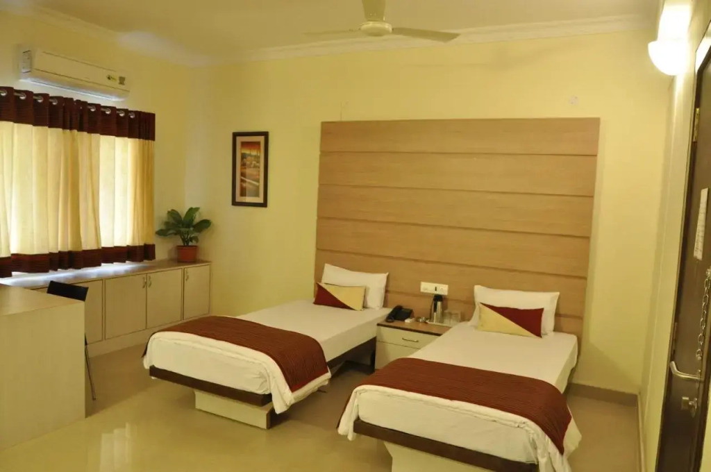 Luxor Park Service Apartment