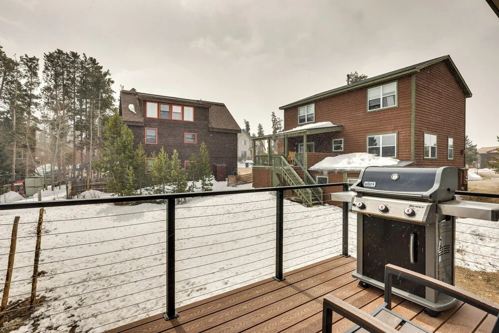 Sleek Fraser Townhome < 8 Mi to Winter Park!