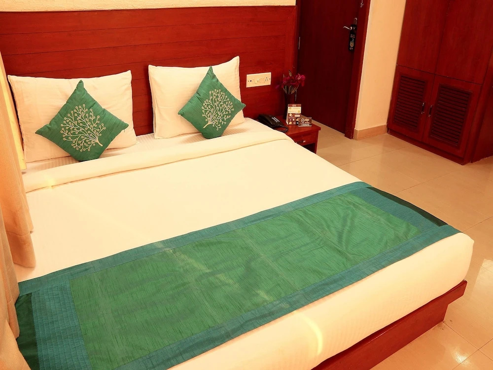 OYO 2911 The Pearl Hotel