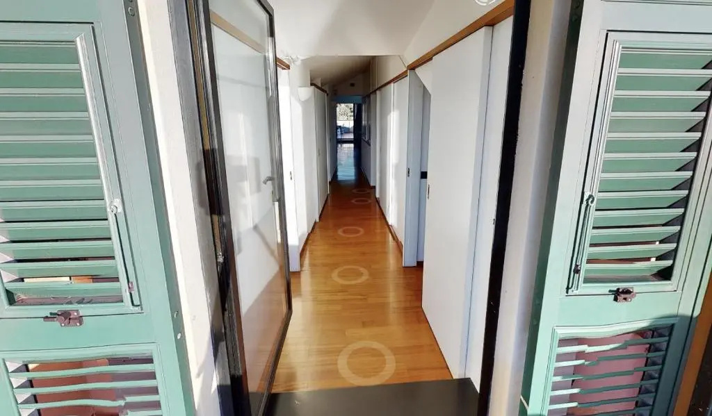 ATTICO SAN FAUSTINO 165 mq più 110 mq di terrazza- IN VILLA 700 ,VISTA MARE STREPITOSA-100 m dalla spiaggia-PARKING ESCLUSIVO-SKY,NETFLIX