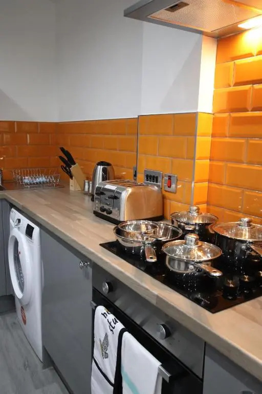 Halifax House, Studio Apartment 214