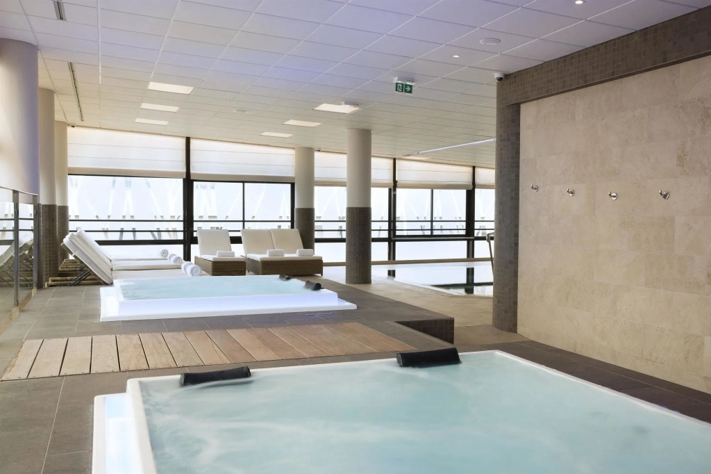 Le Riviera - Hôtel Restaurant & Spa - Ex Golden Tulip Aix les bains