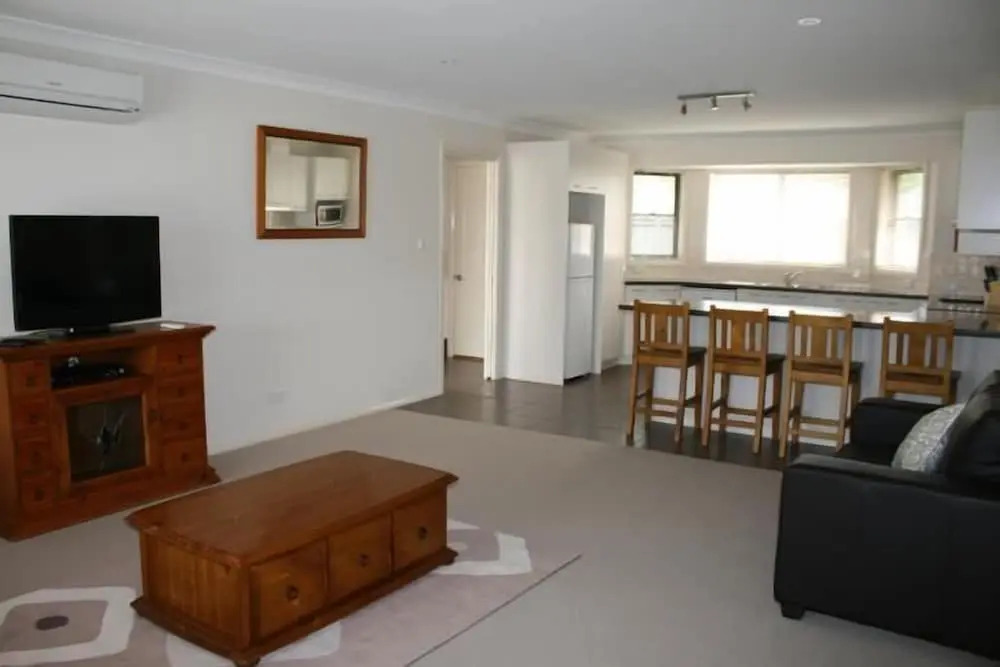 Breakaway Apartments