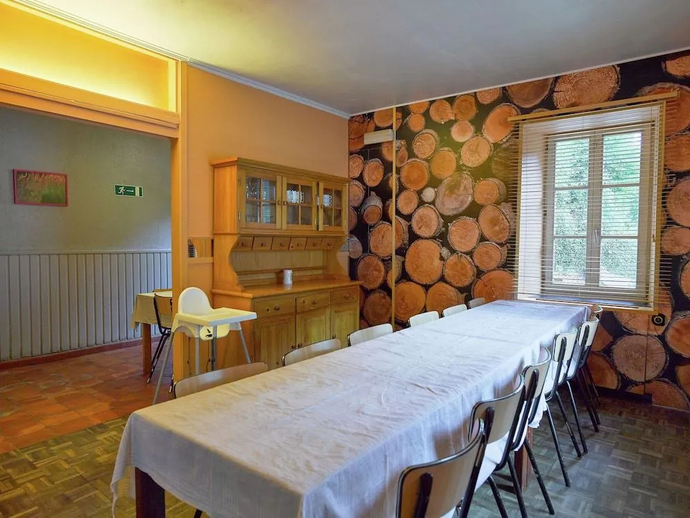 Spacious Family Home, Sosoye