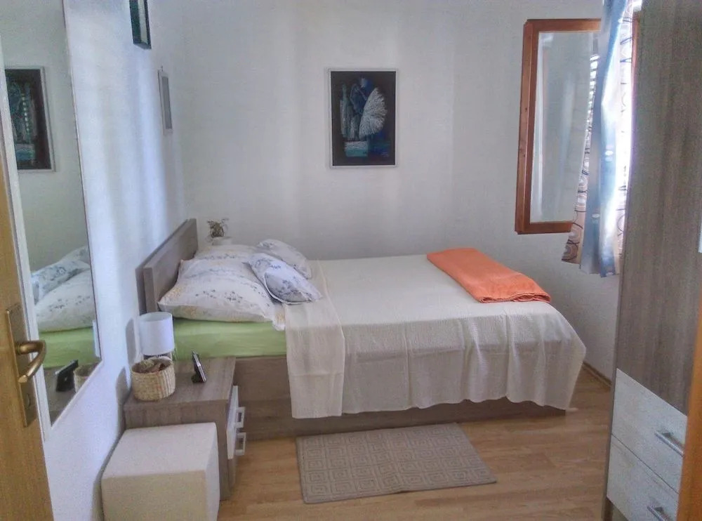 House Zlatko