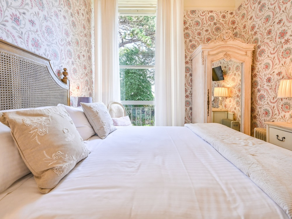 Muntham Deluxe Apartment 2