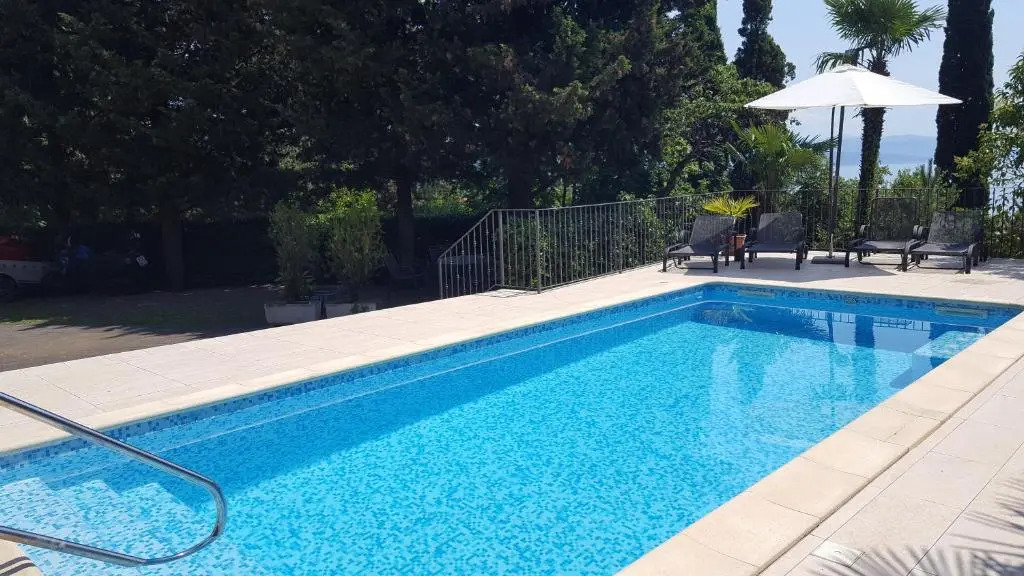 Apartment Villa Maria 10 with swimming pool
