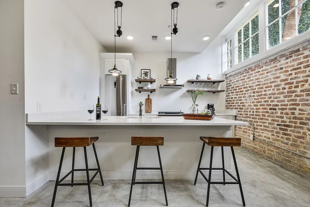 N Rampart Apartments - Lux 3BD 2BA French Quarter w Courtyard