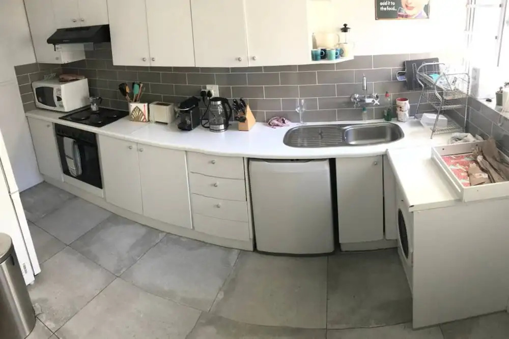 Sunny 2 Bedroom Tamboerskloof Apartment