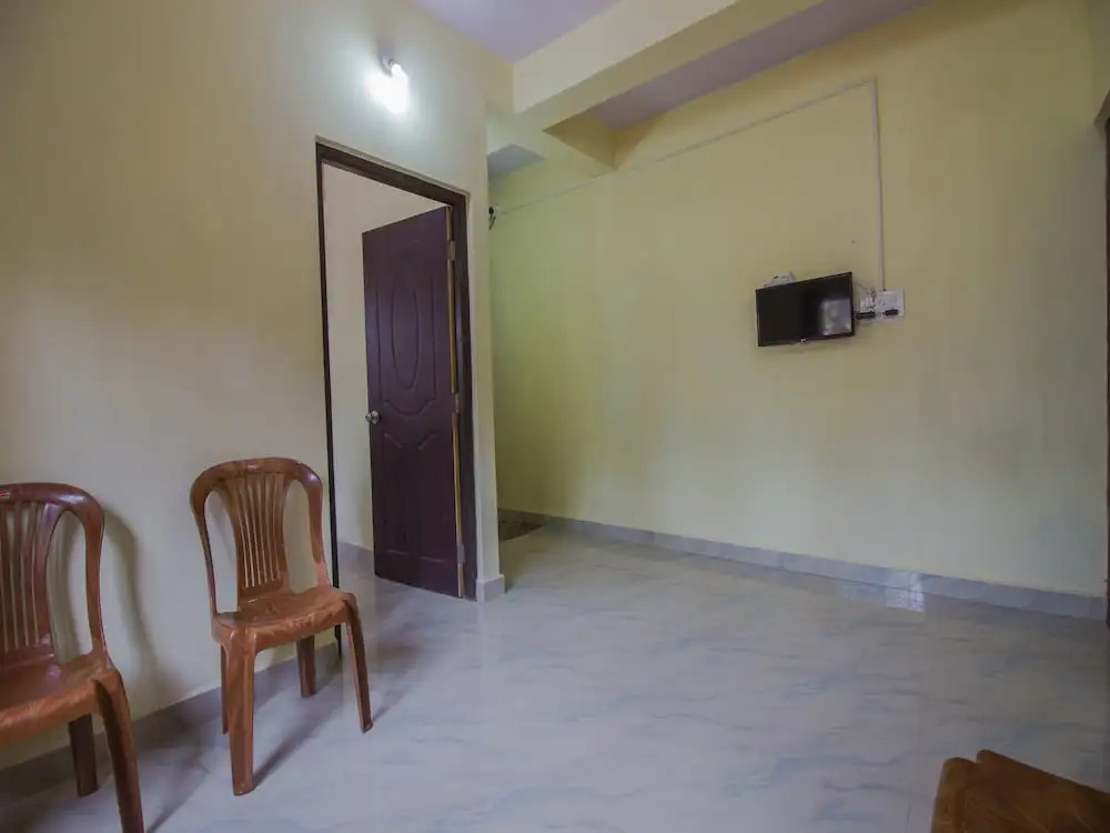 OYO 15489 Home Field View 1BHK Calangute