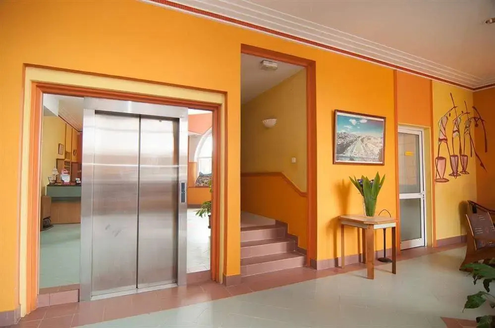 Tana Hotel