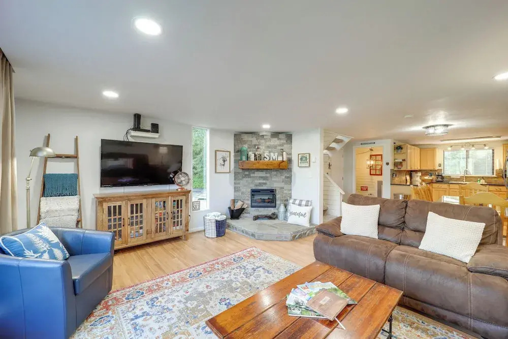 Walk to Ski & Golf: Sugar Mountain Condo!