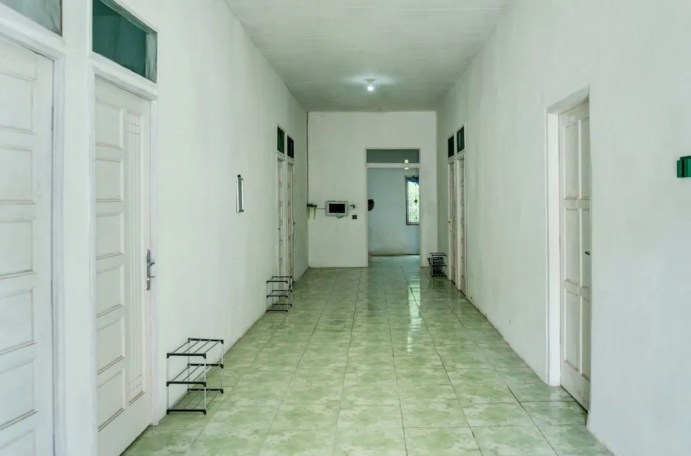 Hotel O Penginapan Indola Near Masjid Al Muhtadin