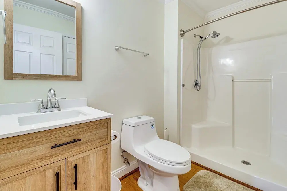 Walk to Dtwn & Campus! Spacious Hampton Home
