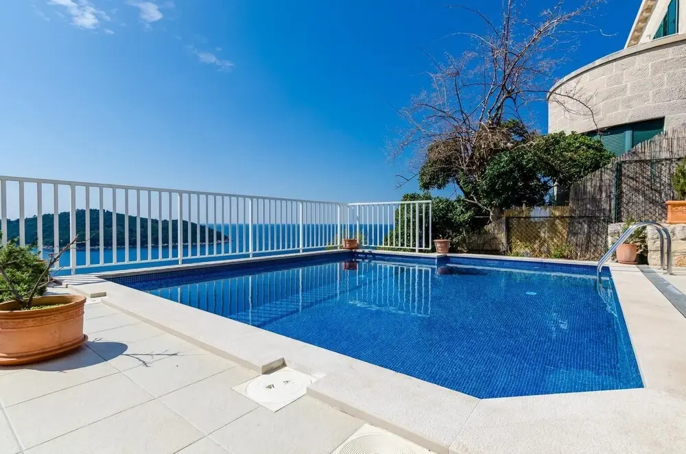 Villa Adrian - Six Bedroom Villa With Swimming Pool and Sea View ID Direct Booker 3663