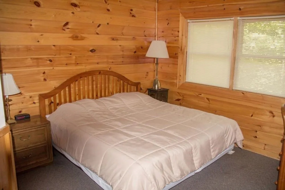 13 Serenity - 6 Br Cabin