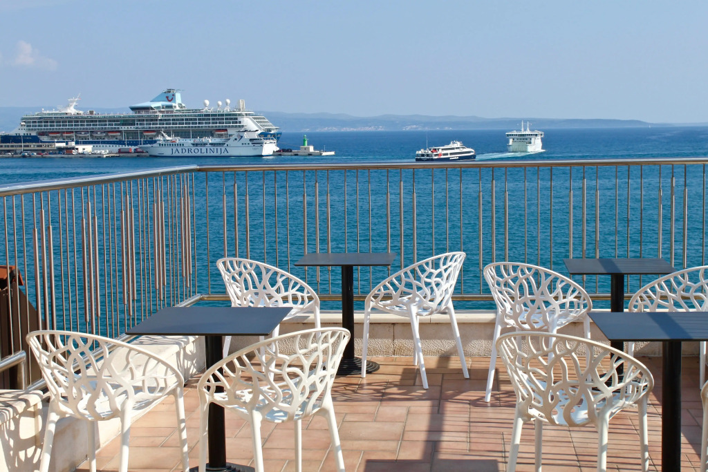 Galeria Valeria Seaside Downtown - MAG Quaint & Elegant Boutique Hotels