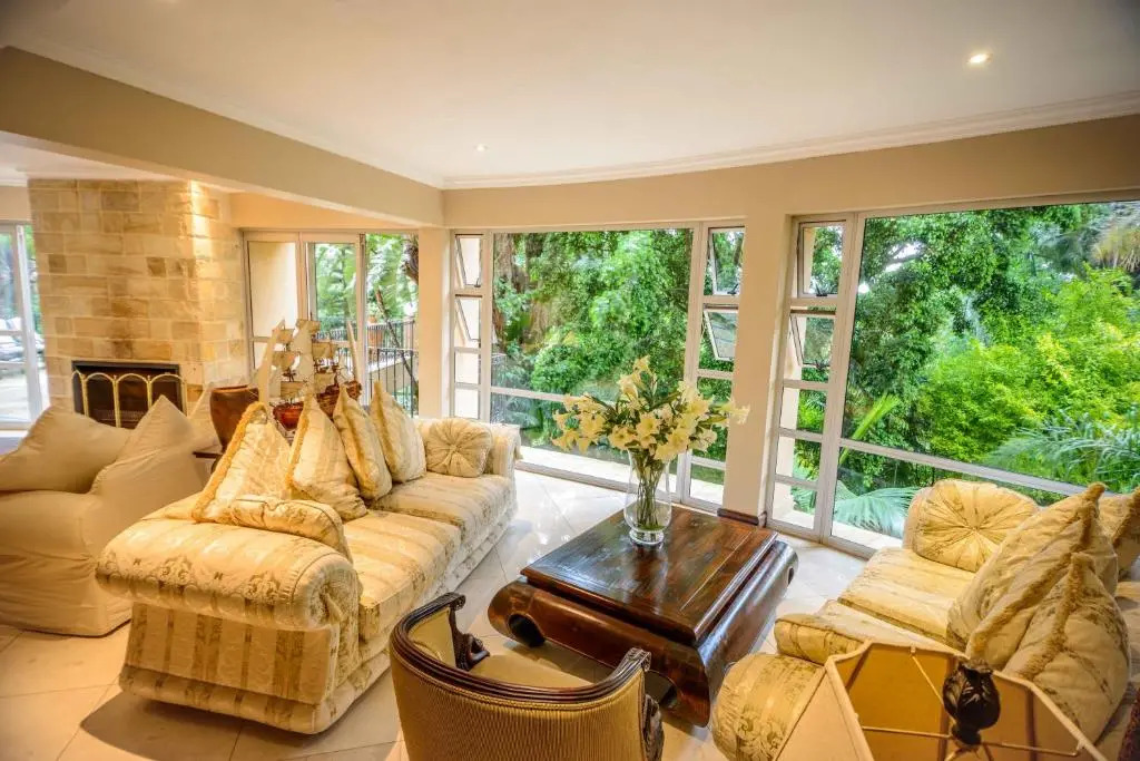 Mac Atini Guest House