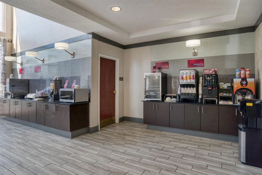 Best Western Plus Philadelphia-Choctaw Hotel and Suites