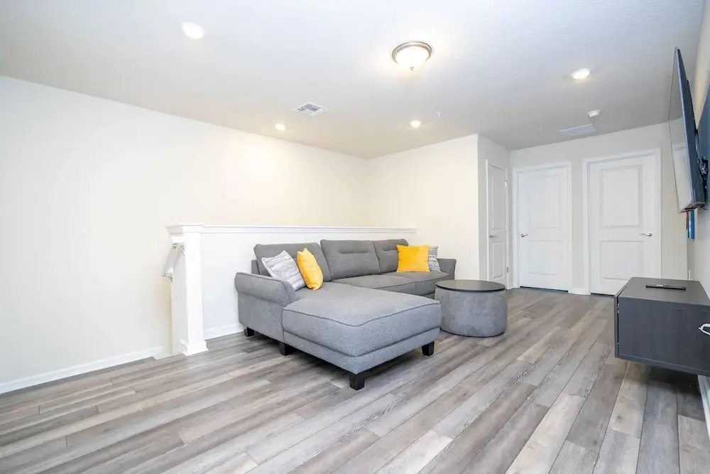 Gorgeous 5Bd Close to Disney With Pool at Windsor Cay 1285