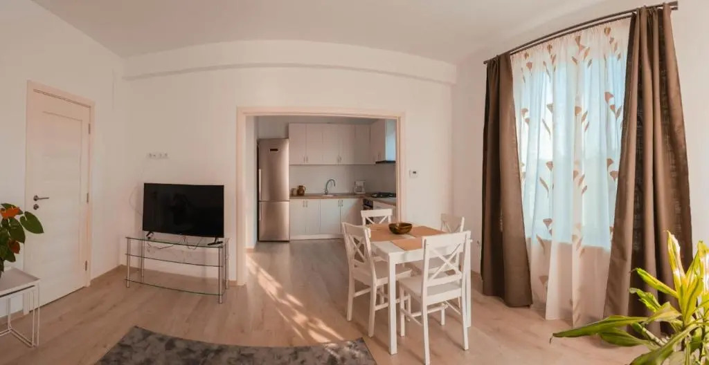 Solomon Apartments ap 1