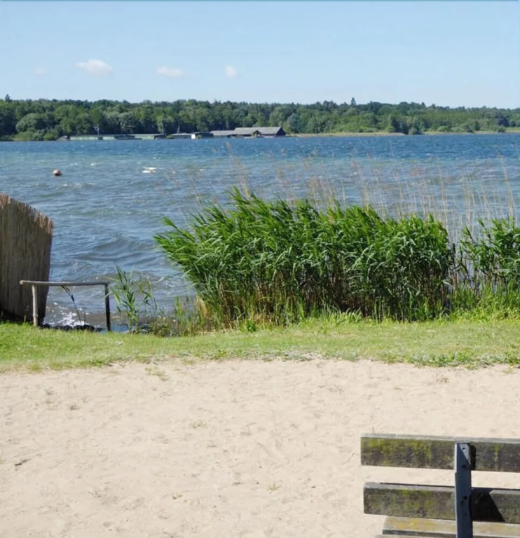 Ferienwohnung Am Müritz Seeufer