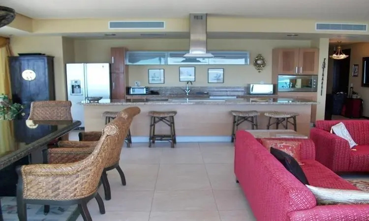 Peninsula 14D