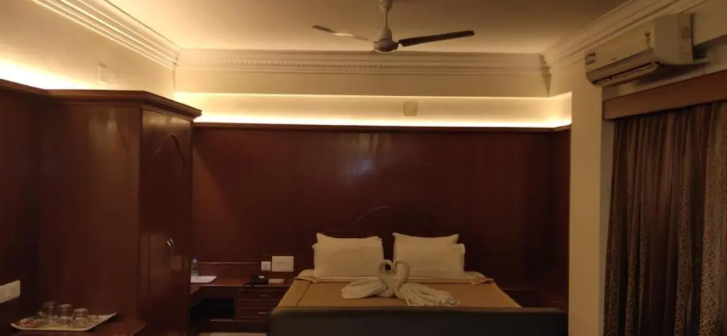 Hotel Sri Ram Residency