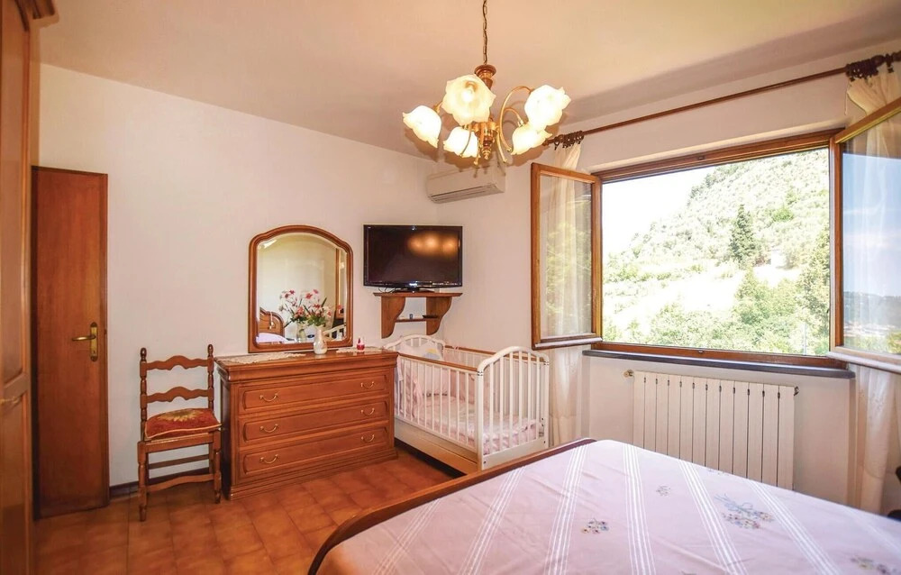 3 Bedroom Cozy Home In Camaiore