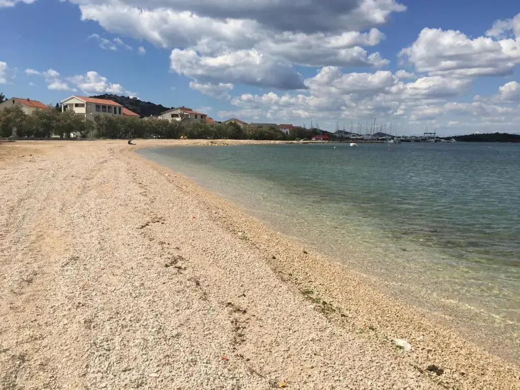 Beach apartment KATE with sea view, balcony and parking, MURTER, DALMATIA