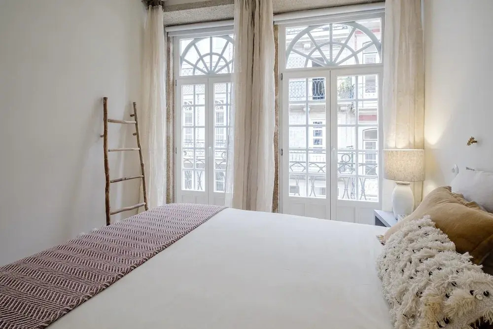 BOUTIQUE Rentals Flores Plaza