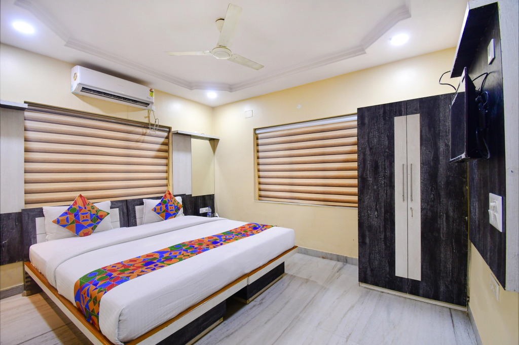 FabHotel Town Inn