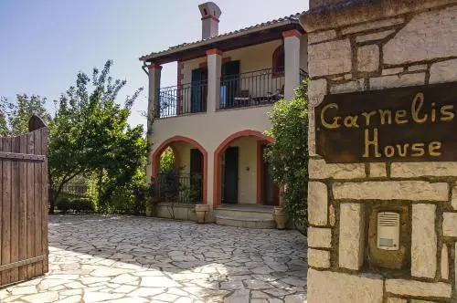Garnelis House
