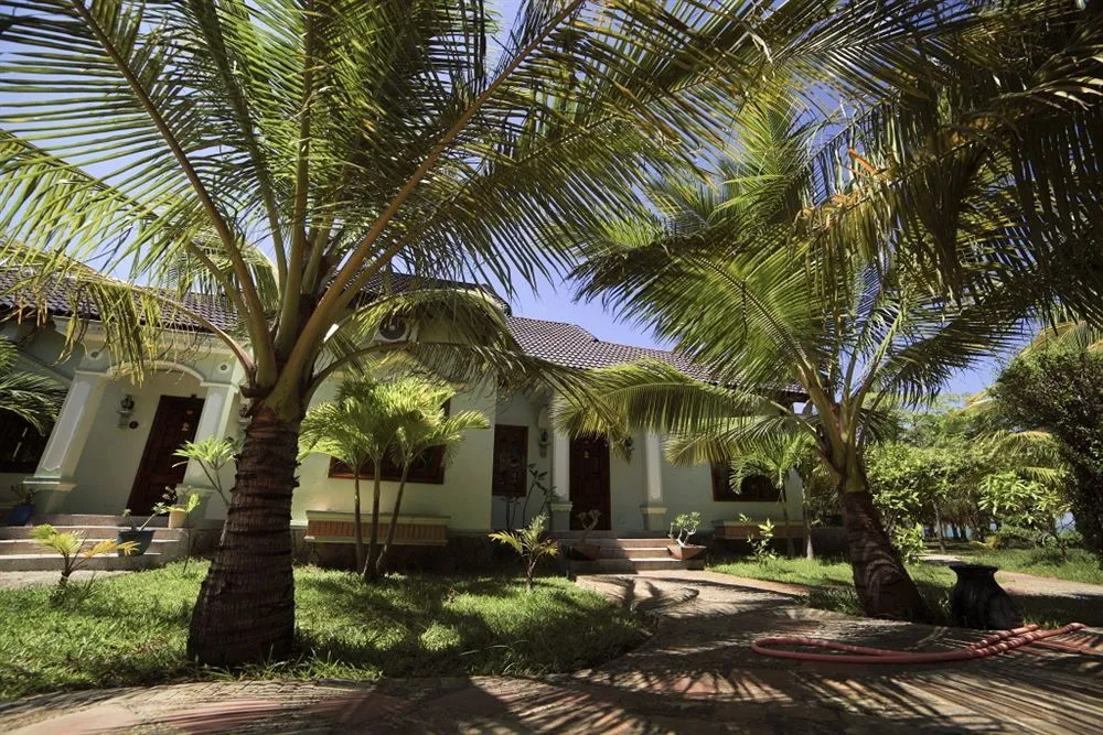 Gold Rooster Resort