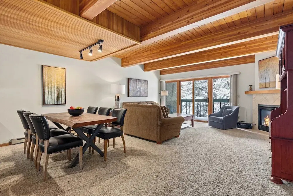Riverside Condos A102 by Avantstay Condo Close To Downtown, Town Park & Ski Lift #8