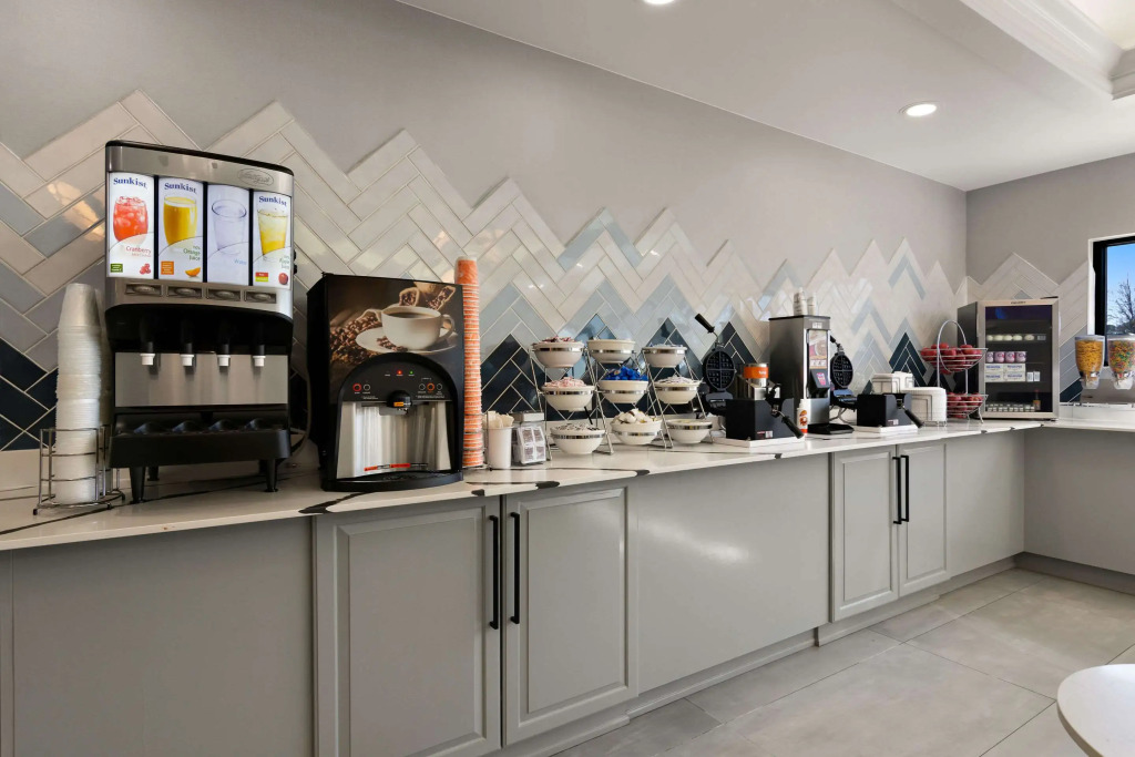 Comfort Inn & Suites Ashland - Richmond North