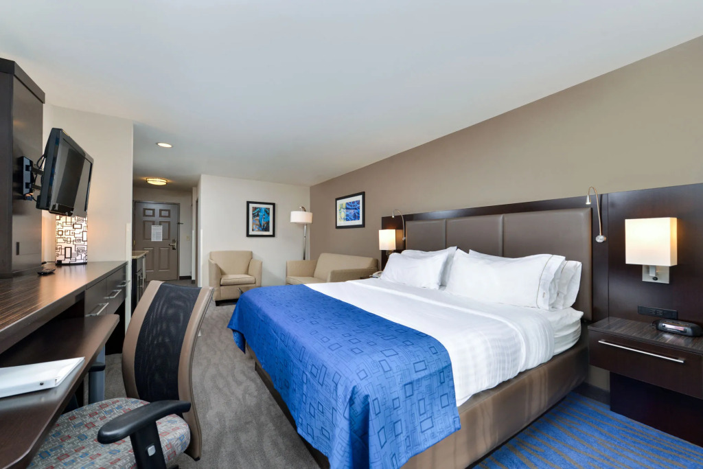 Holiday Inn Express Hotel & Suites St. Louis West-OFallon by IHG