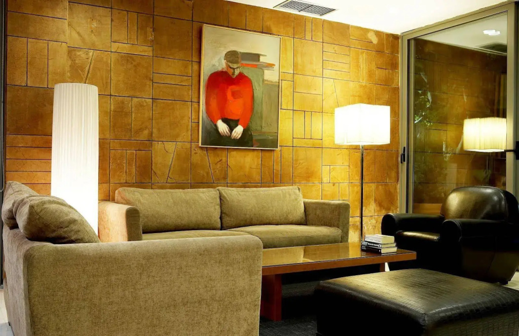 Angela Downtown Hotel