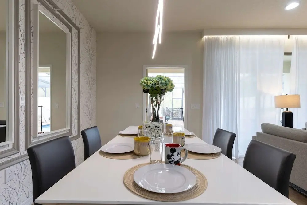 Fabulous Townhouse Near to Disney