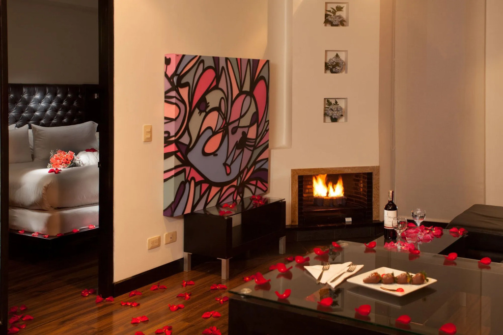 Hotel 104 Art Suites