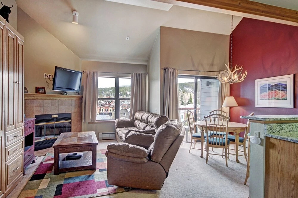 Winter Escape+loft Perfect Blend Of Mountain + Town Sleeps 6 1 Bedroom Condo by RedAwning