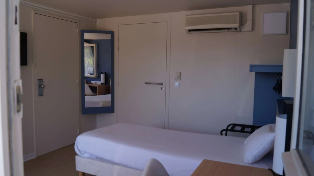 Kyriad Direct Montpellier Saint Jean De Védas - La Peyrière