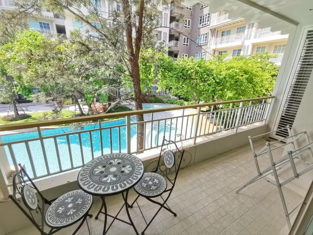 Autumm HuaHin B205 PoolView by BookingHuaHin