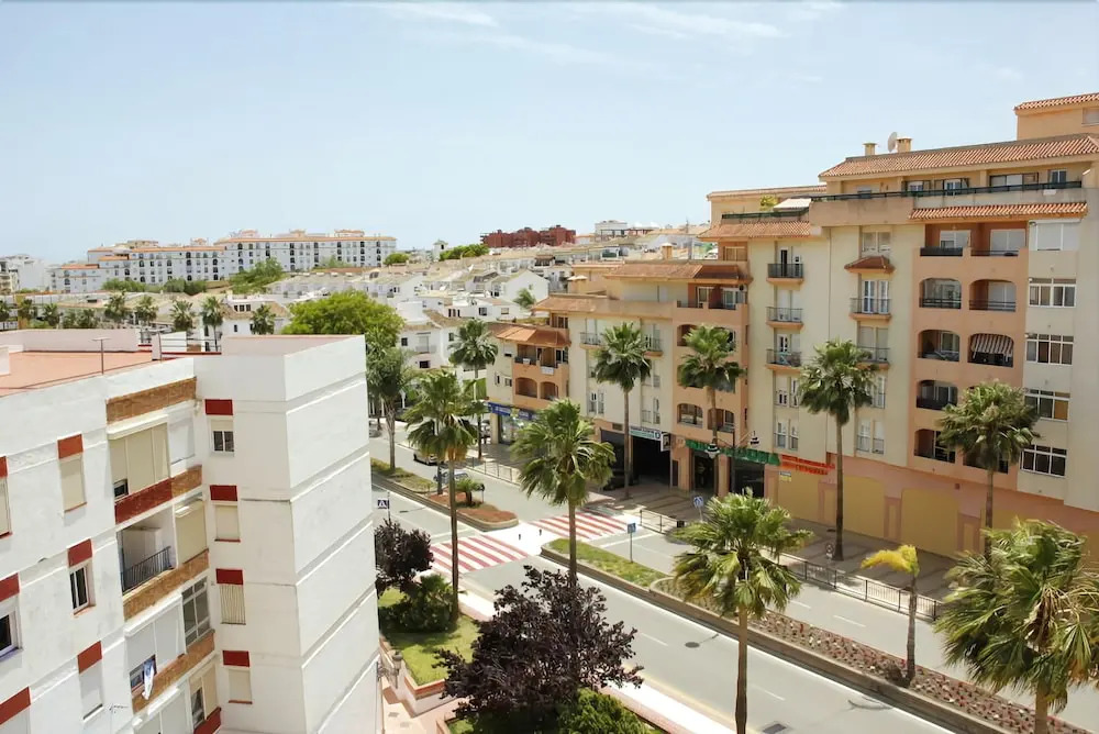 Estepona 101360 2 Bedroom Apartment By Mo Rentals