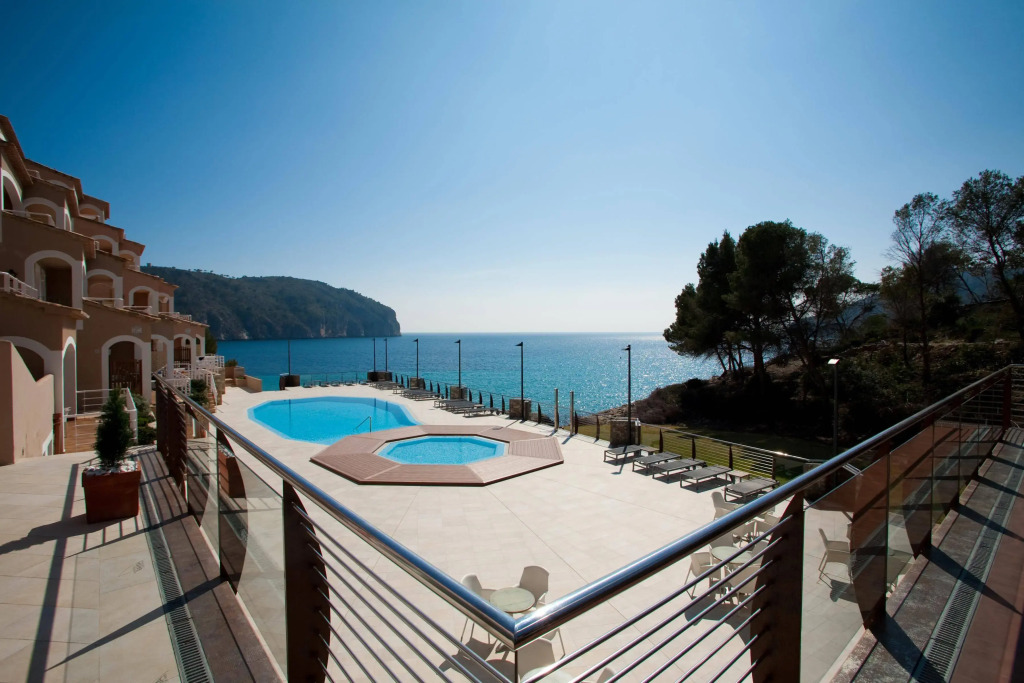 Bahia Suites Camp de Mar
